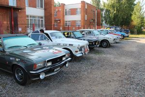 Ретро-автомобили побывали в Великих Луках (ФОТО)