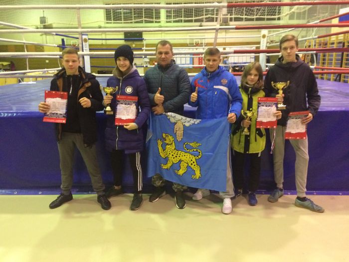 Три «золота» и «серебро» завоевали великолучане на турнире по тайскому боксу (ФОТО)