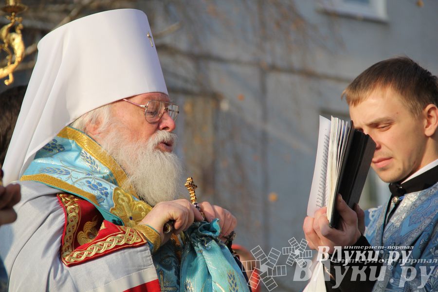 У храма святителя Тихона теперь есть освященные кресты
