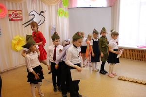 Юные великолучане отметили День победы (ФОТО)