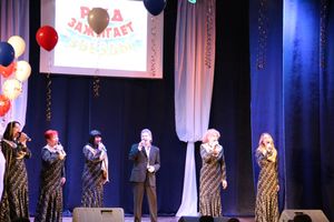 В Великих Луках прошел фестиваль «РЖД зажигает звезды» (фото)