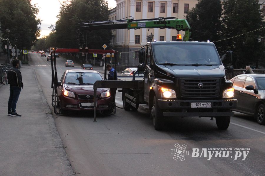 ДТП на центральном мосту (ФОТО)