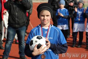 В Великих Луках прошел международный детский турнир по футболу «Наши надежды»