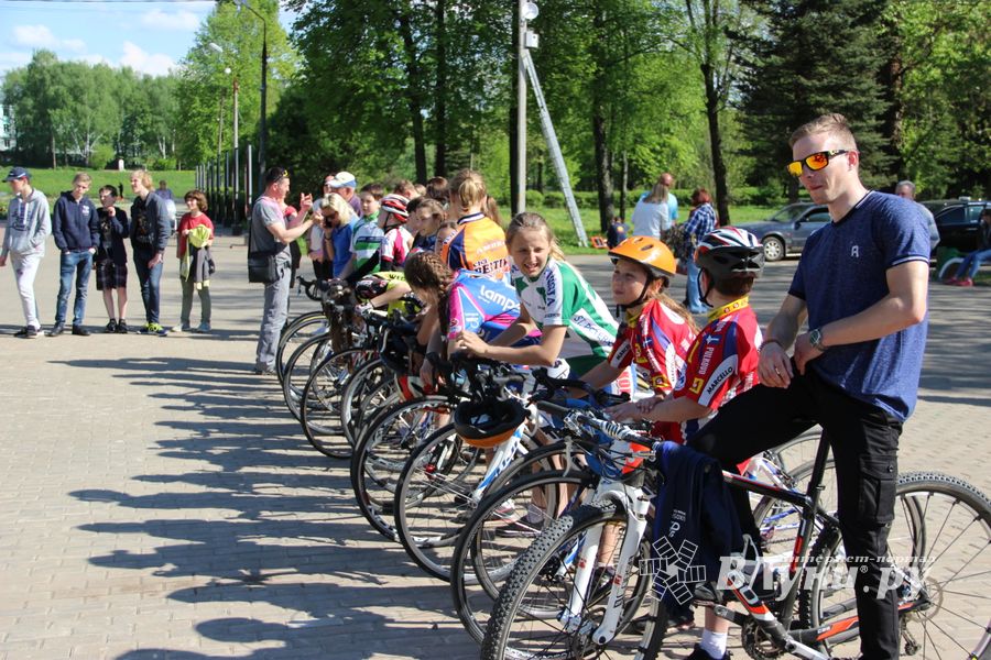 В Великих Луках чествовали лучших велосипедистов (ФОТО)