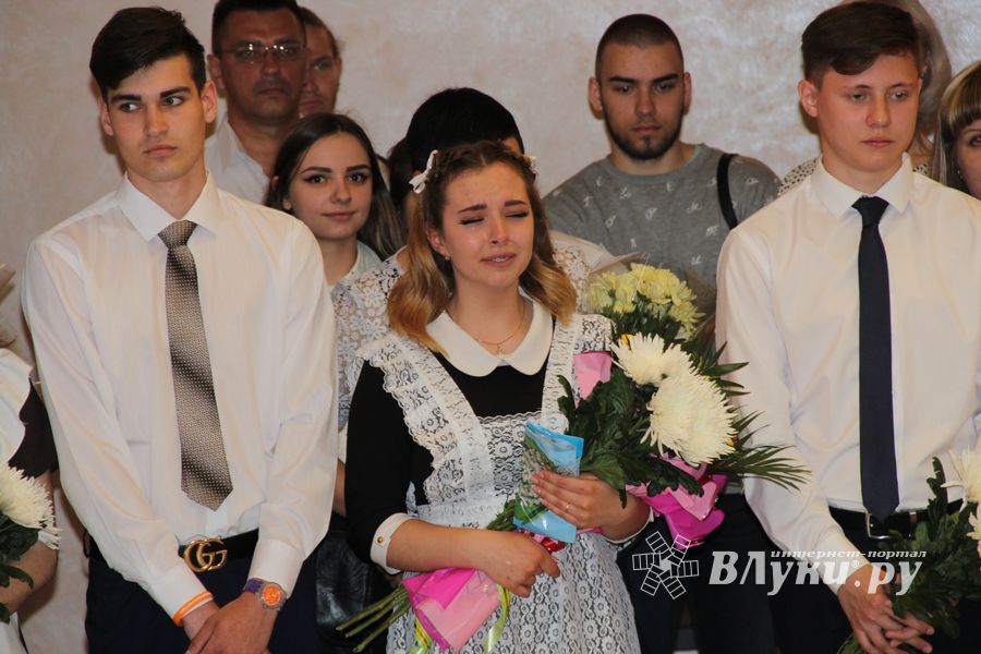 В школе №13 прошел «Последний звонок» (ФОТО)