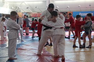 Сергей Фомин провёл мастер-классс для великолукских дзюдоистов (ФОТО)