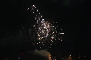 Огненные шоу состоялись над Ловатью (ФОТО)