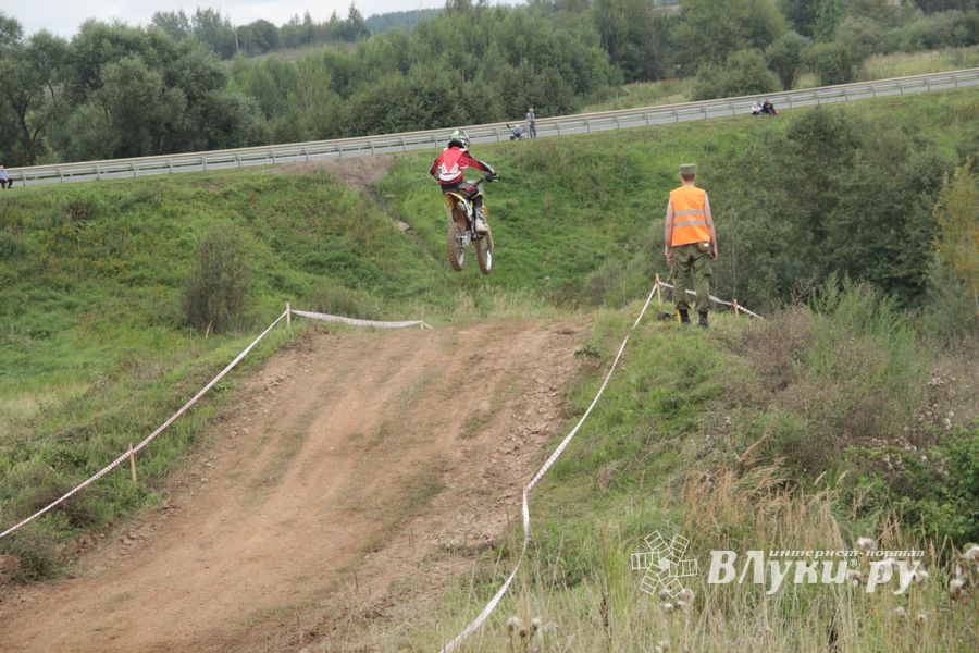 Мотокросс в Булынино: драйва много, зрителей мало (ФОТО)