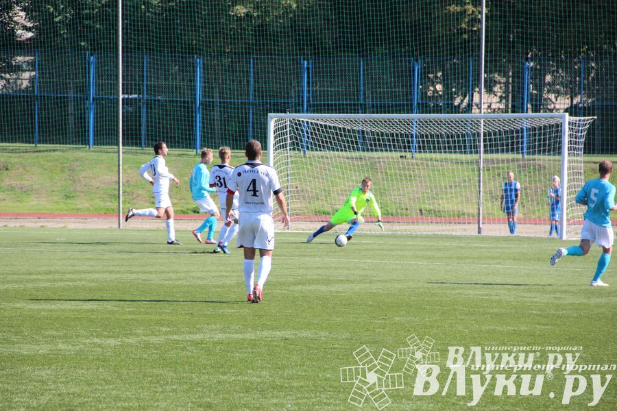 В Великих Луках состоялся матч «Луки-Энергия» — «Звезда» (Санкт-Петербург)