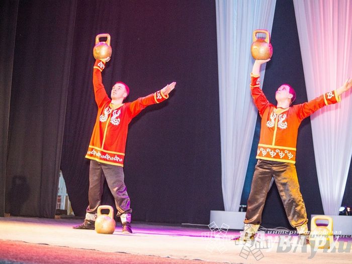 Знаменитый великолукский коллектив спортивного танца «Элегия» отметил свой юбилей