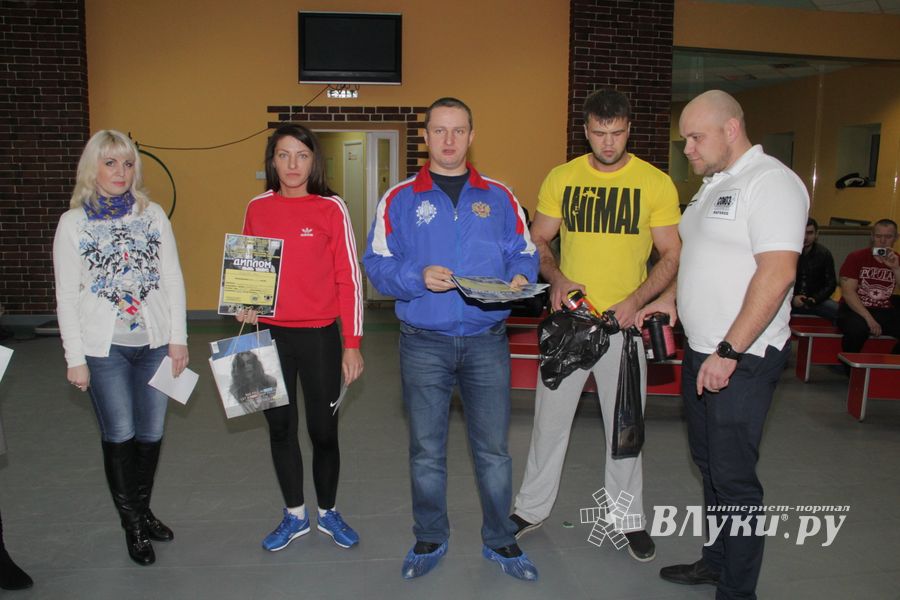 Самые сильные великолучане встретились в «Арене» (ФОТО)