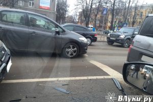 Фотофакт: ДТП на перекрестке Некрасова-Ленина