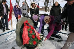 В Великих Луках почтили память подпольщиков