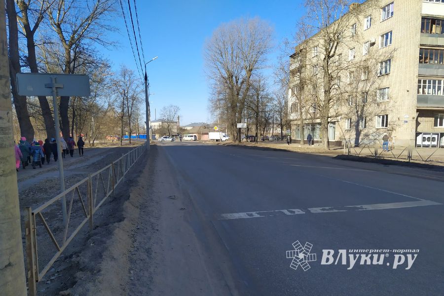 Учеников школы №6 в Великих Луках эвакуировали (ФОТО)