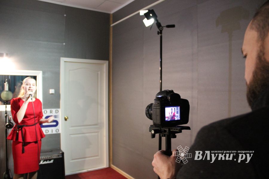 Участники медиапроета «Новые Голоса ДЕТИ на Новом Радио Великие Луки» записали видеоролики (ФОТО)