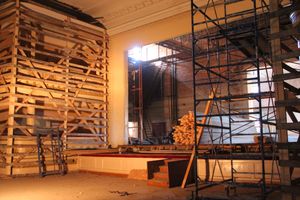 В театре не могут быть пластиковые окна... (фото)