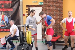 В Великих Луках прошел открытый городской турнир по пауэрлифтингу (фото)