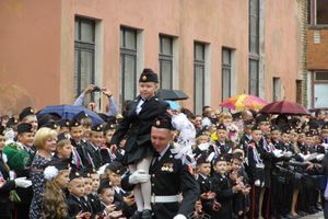 Школы города отметили 1 сентября (фото)