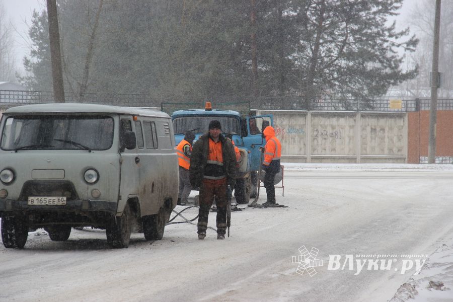 Вниманию автомобилистов-великолучан (ФОТО)