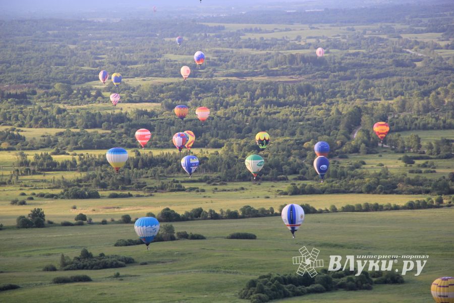 Спортивный полет над Великими Луками (ФОТО)