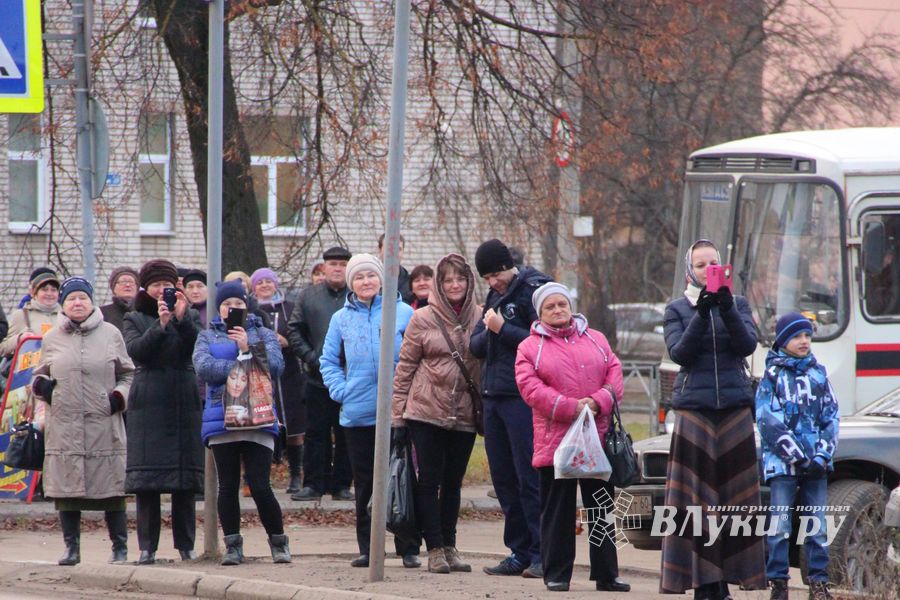 Теперь у всех великолучан есть фото или видео с «Тяжмаш» (ФОТО)