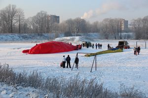 Над Великими Луками взлетели «Яблоки на снегу» (фото)