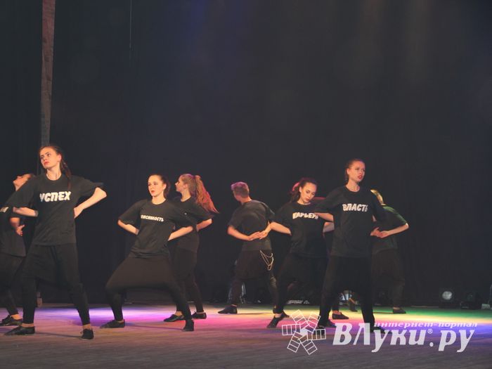 18 мая состоялся юбилейный концерт коллектива мажореток «Золотые погоны» (ФОТО)