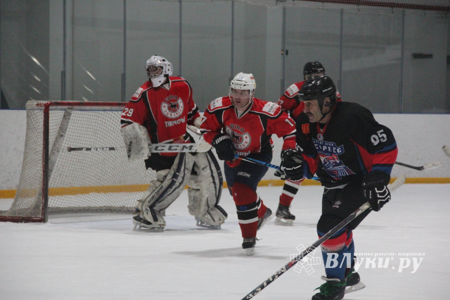 ХК «Экспресс» одержал победу над ХК «Евро-Керамика» в рамках НХЛ (ФОТО)