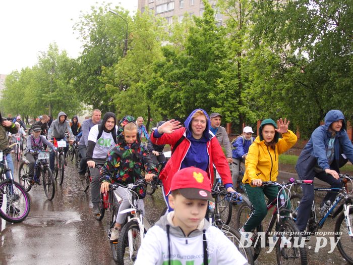 Зигзаг здоровья выполнили великолукские велосипедисты (ФОТО)