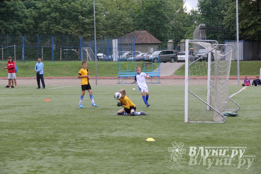 В Великих Луках состоялся Всероссийский турнир «Загрузи себя футболом» (фото)