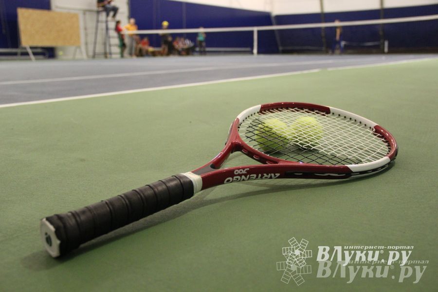 В СК «Ника» проходит открытый городской турнир по большому теннису (фото)