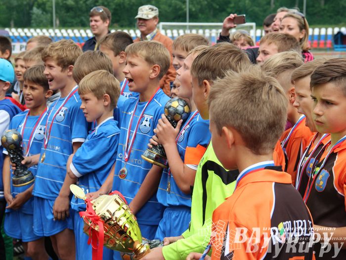 Финальные игры футбольного фестиваля «Локобол-РЖД-2014»