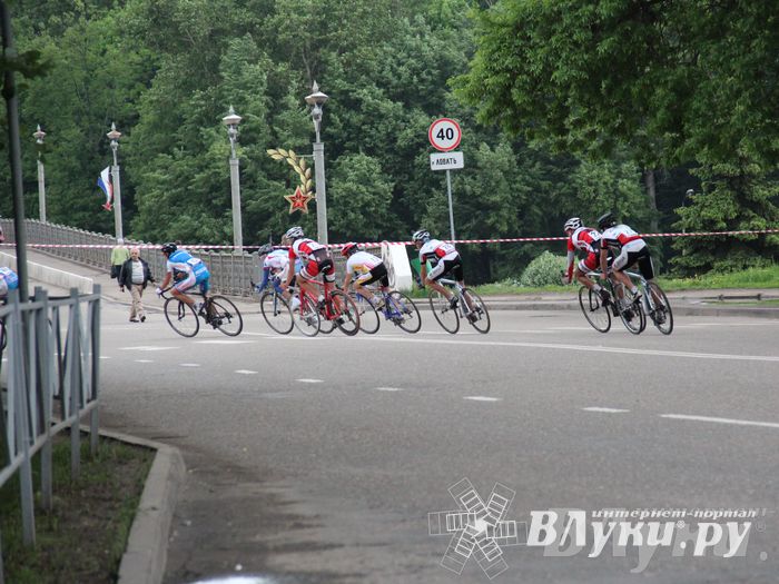 Гонка-критериум по велосипедному спорту