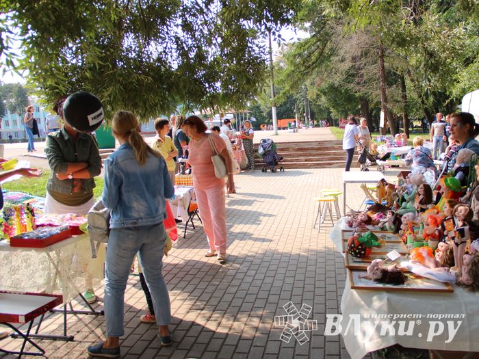 Великие Луки празднуют День города (ФОТО)