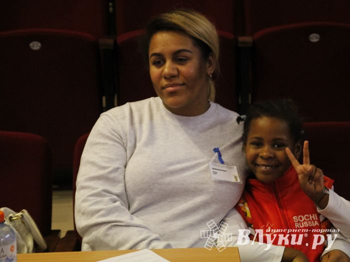 В Великих Луках проходит фестиваль «Многоголосье»(ФОТО)