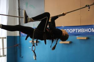 Великолукские школьники попрыгали по «кочкам»