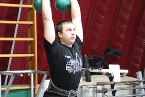 В Великих Луках прошла спартакиада по гиревому спорту среди предприятий и организаций города (фото)