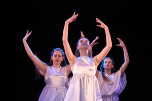 «Великолукская Веснянка» на сцене ДК ЛК