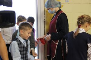 В школах Великих Лук проводят анкетирование по питанию младшеклассников (ФОТО)