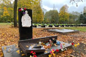 Продолжается реконструкция воинского мемориала (ФОТО)