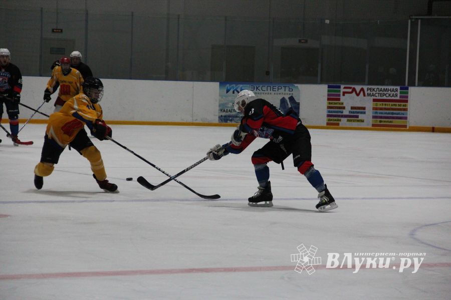 ХК «Экспресс» разгромил «Юниоров» (ФОТО)