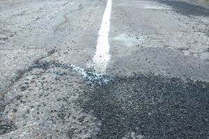 Ремонт дорог в Псковской области — «заплевать» и нарисовать (ФОТО)