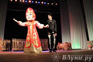 Состоялась премьера спектакля «Однажды в сказке...» (фото)