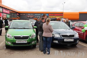 В Великих Луках прошла автомобильная ярмарка