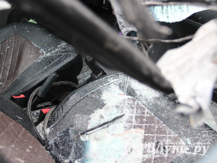 В Великих Луках столкнулись ВАЗ и Газель, есть пострадавшие (ФОТО)