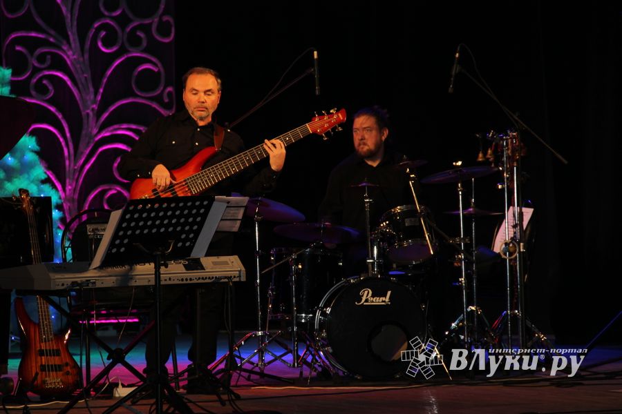 В Великих Луках состоялся концерт «Рождественский джаз» (фото)