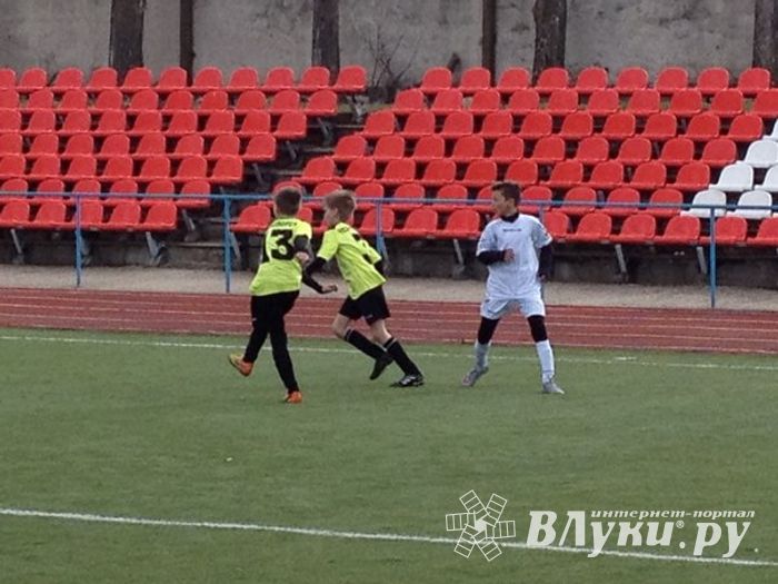 В Великих Луках стартовал Международный турнир по футболу «Луки-850» (фото)