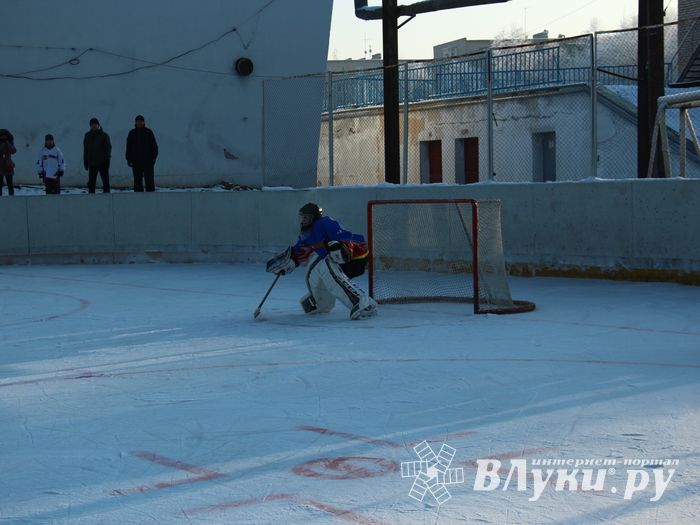 Великолукские хоккеисты разгромили гостей (фото)