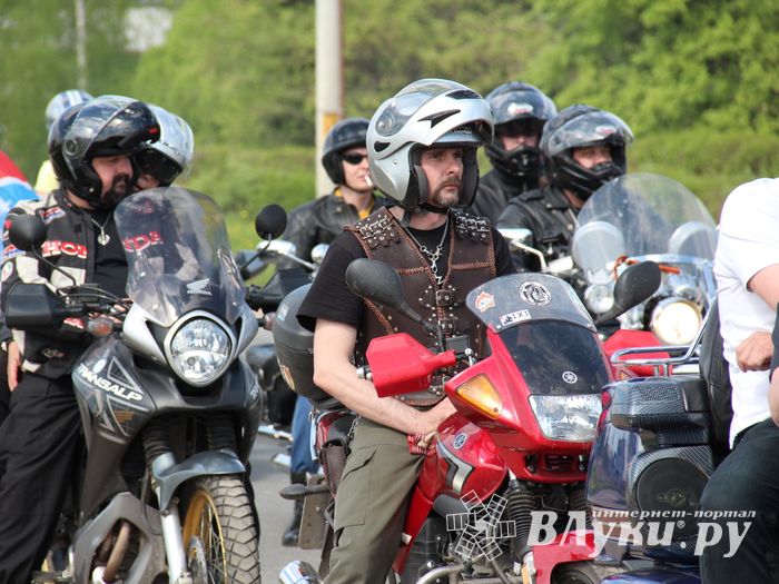 В Великих Луках прошло открытие мотосезона (ФОТО)