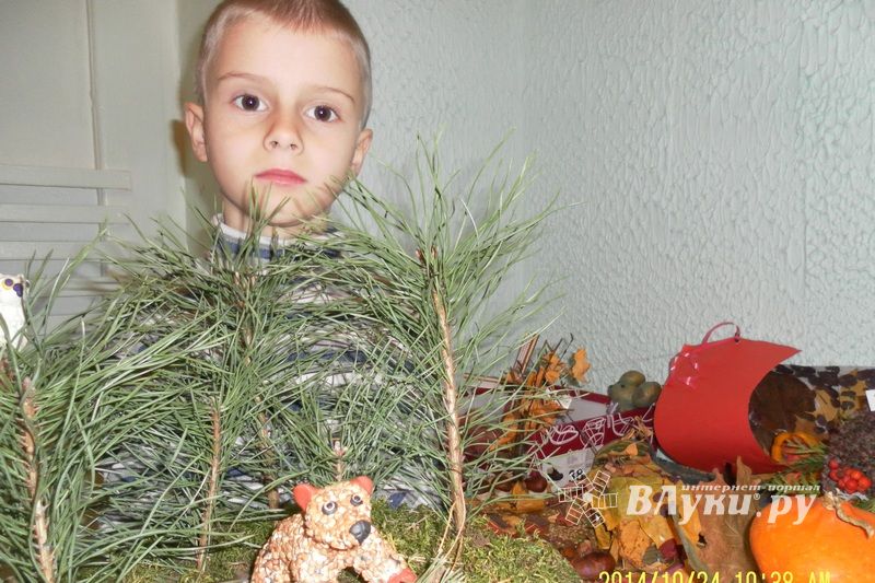 В детском саду №14 прошла выставка поделок «Дары леса» (фото)